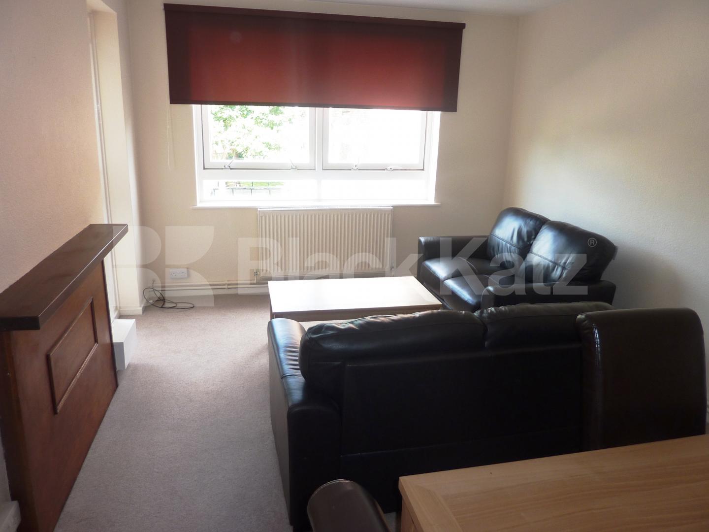 			2 Bedroom, 1 bath, 1 reception Flat			 Bloomfield Villas, WARWICK AVENUE